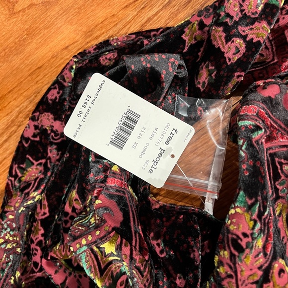 Free People crushed velvet dress.  Fully lined. New with tags. - Picture 4 of 7